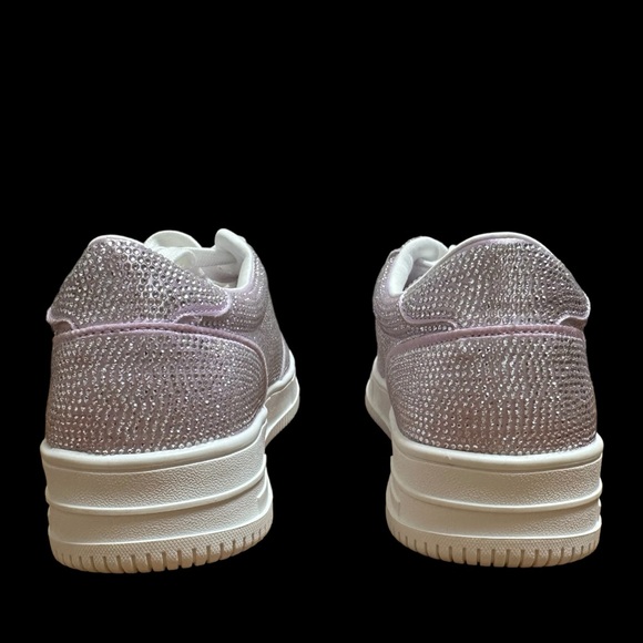 Novus Women’s light purple sneakers with silver rhinestones Size 9 NWOT - Picture 3 of 5